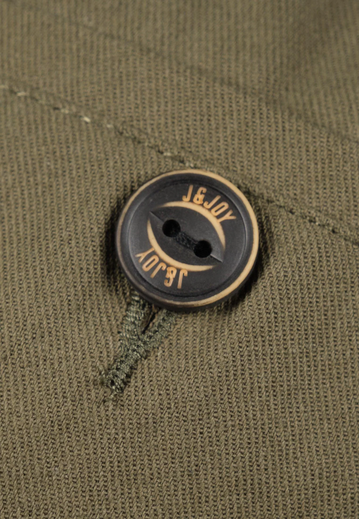 Short homme kaki en coton taille élastiquée avec cordon – Image 8