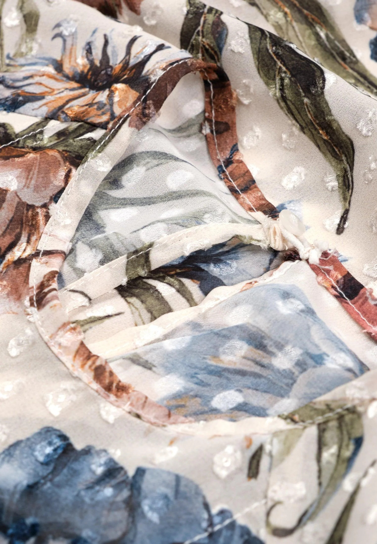 Chemisier femme coupe classique avec imprimé fleuri – Image 8