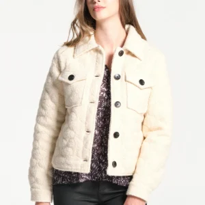 Veste femme à bouton avec poches sur la poitrine en teddy