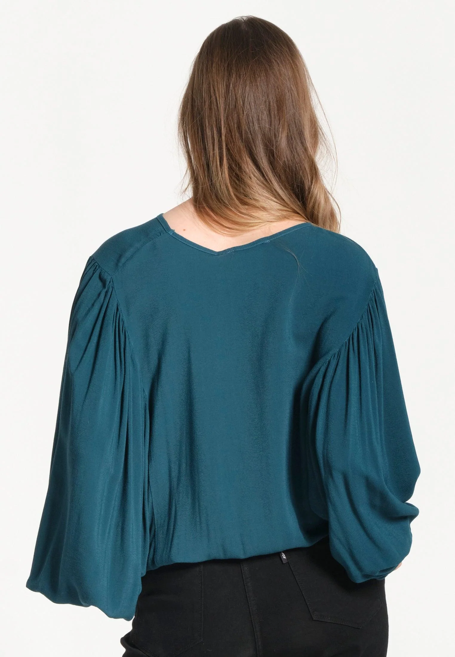 Chemisier femme bleu avec manches larges – Image 4