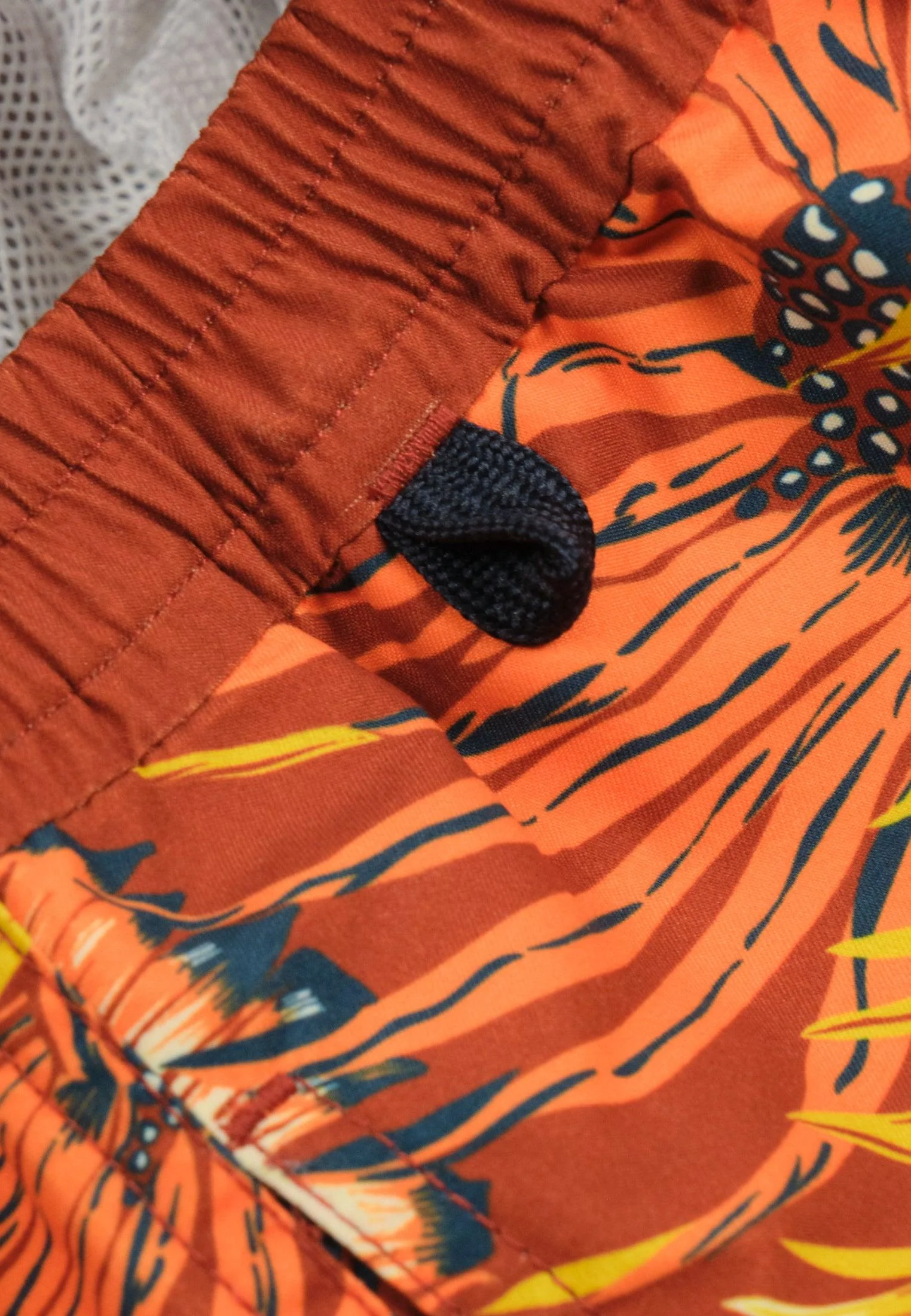 Maillot de bain garçon avec imprimé végétal – Image 5