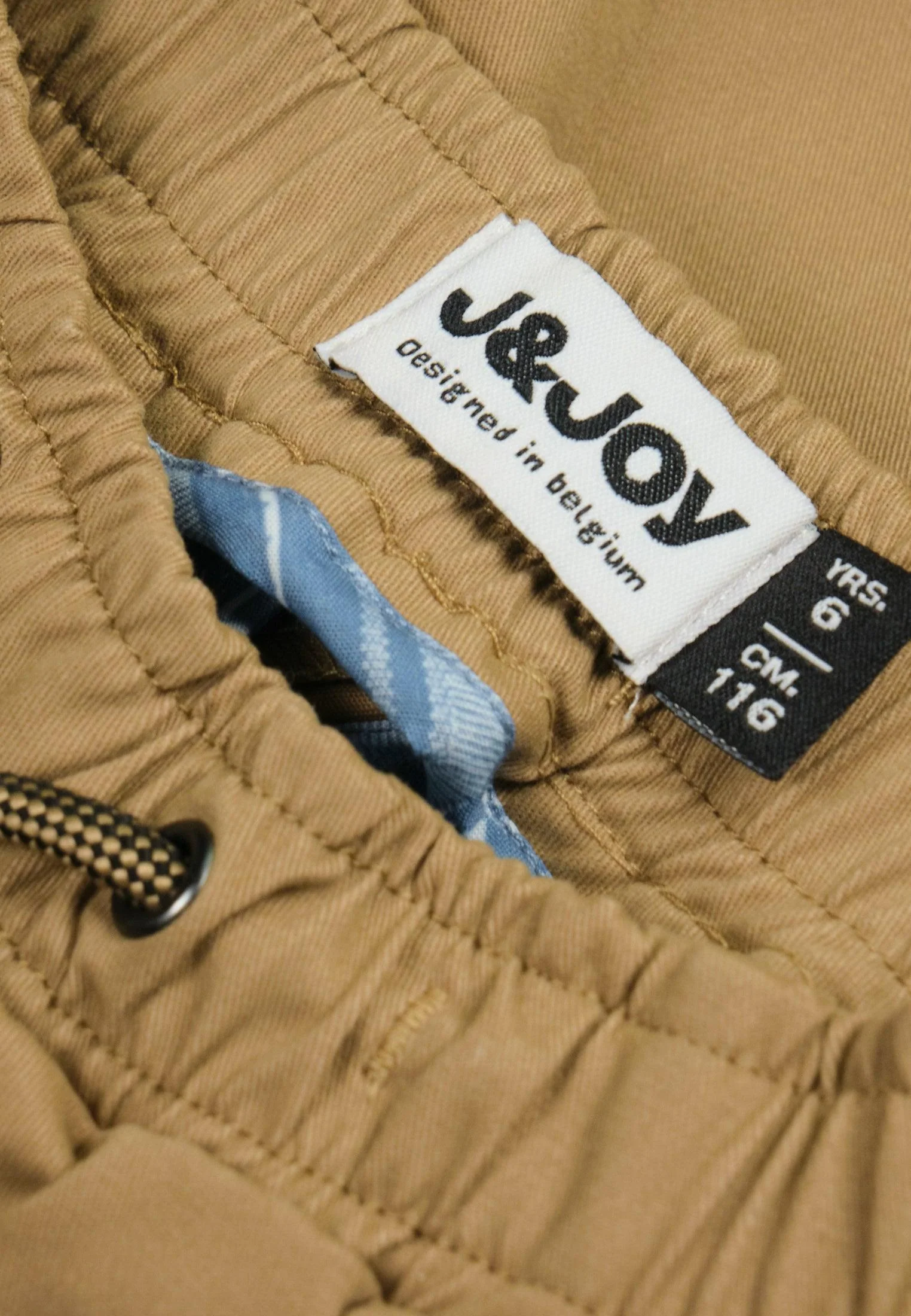 Short chino garçon beige, coupe droite, taille elastiquée – Image 2