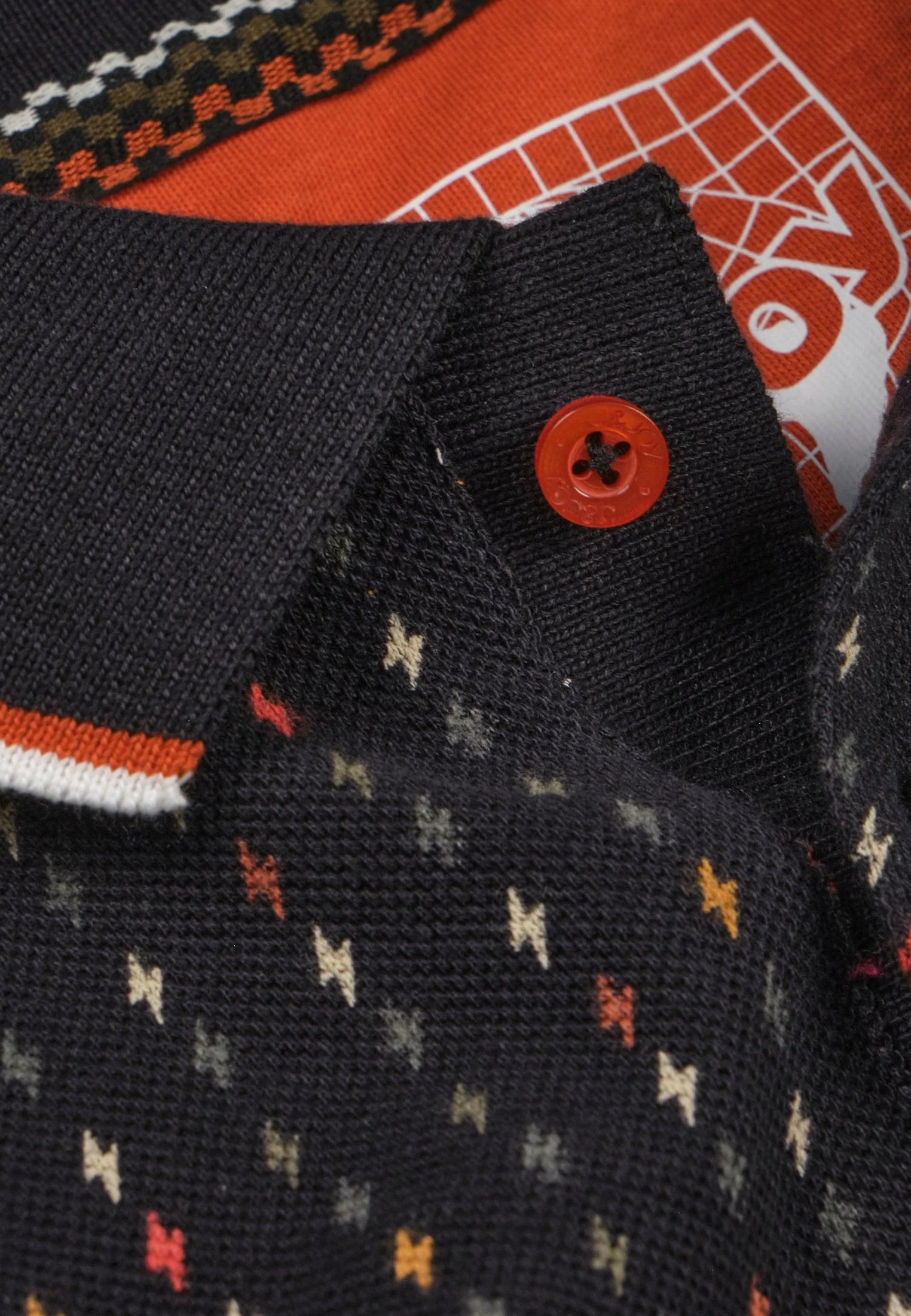 Polo homme noir, imprimé éclairs – Image 7