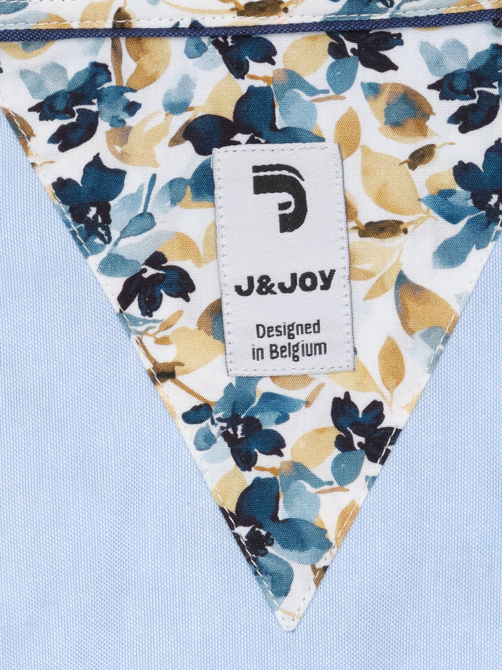 Chemise homme blanche avec des fleurs – Image 8