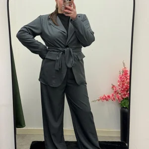 Ensemble 2 pièces blazer ceinturé & pantalon