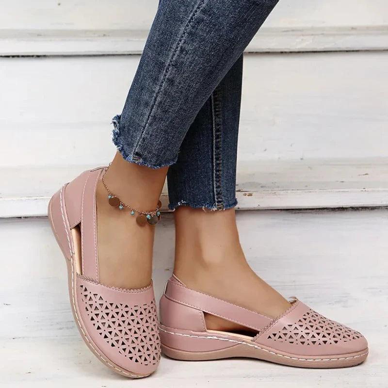 mocassin orthopédique femme ajourés à talons compensés – Image 2