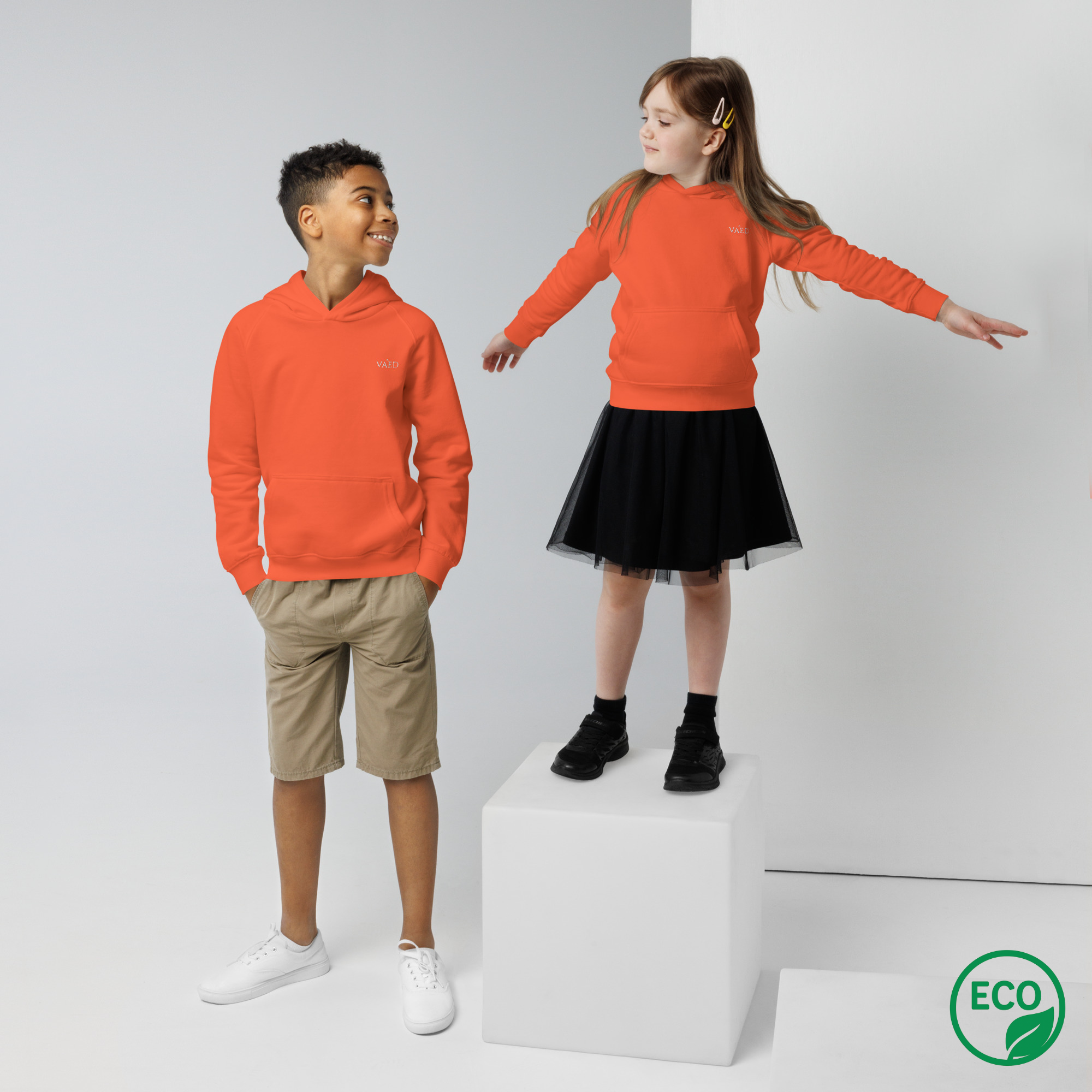 Sweat à Capuche Enfant Écologique – Doux, Confortable & Responsable