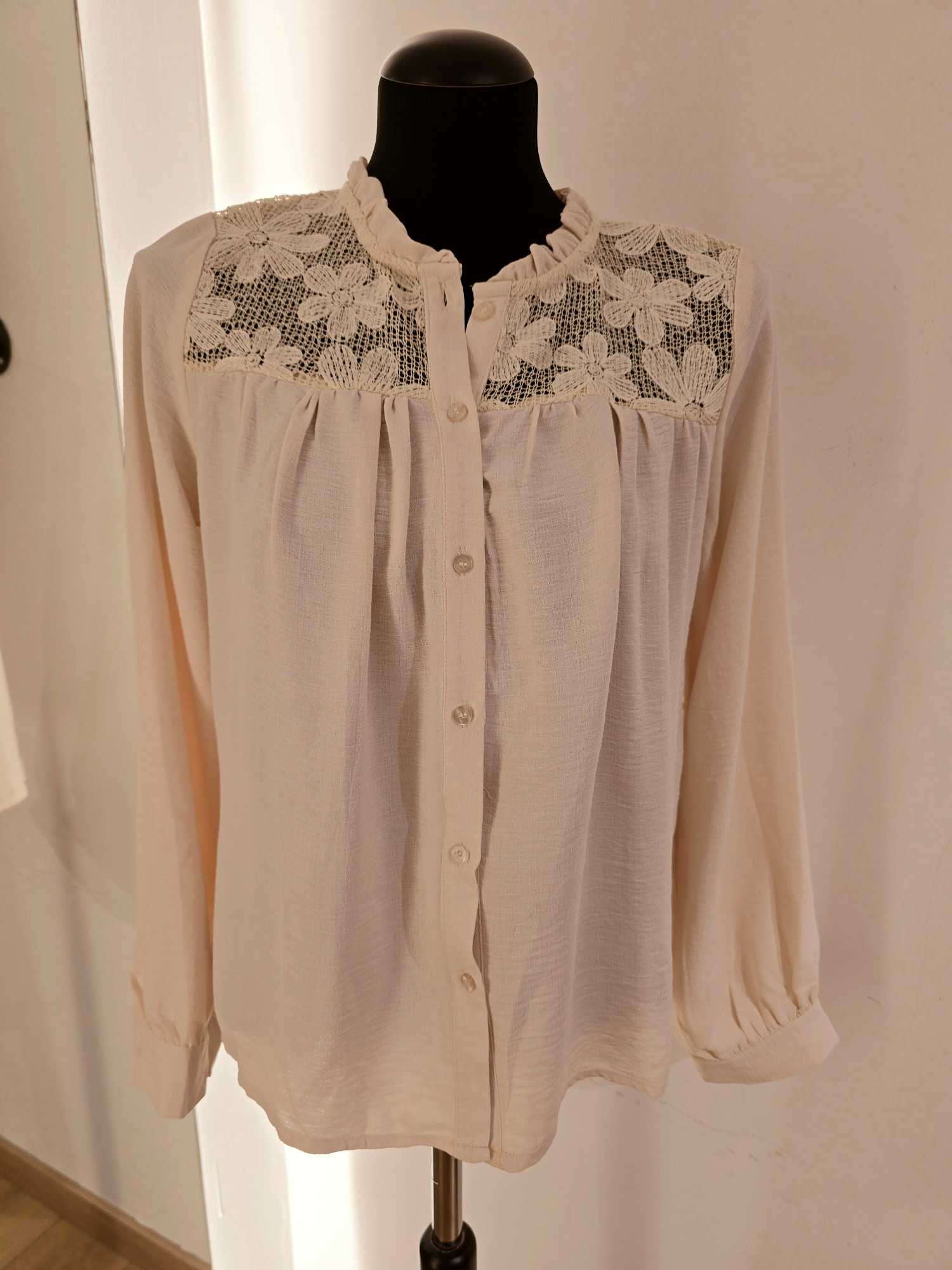 Chemisier avec dentelle – Image 3