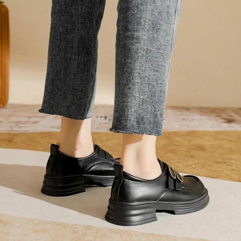 mocassin orthopédique femme vernis à deux boucles – Image 7