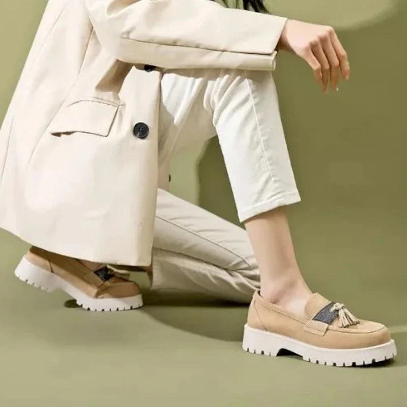 mocassin orthopédique femme en daim à talons – Image 3