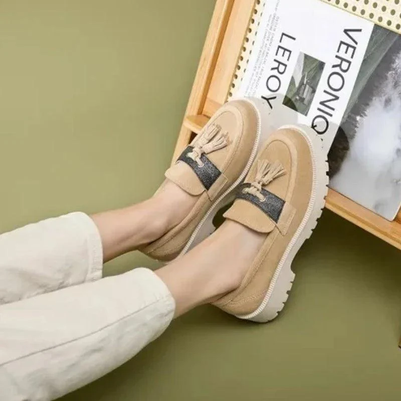 mocassin orthopédique femme en daim à talons – Image 2