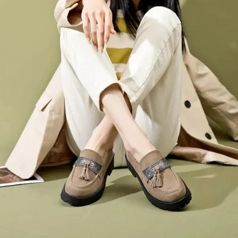 mocassin orthopédique femme en daim à talons – Image 9