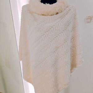 Poncho chaud col fourrure