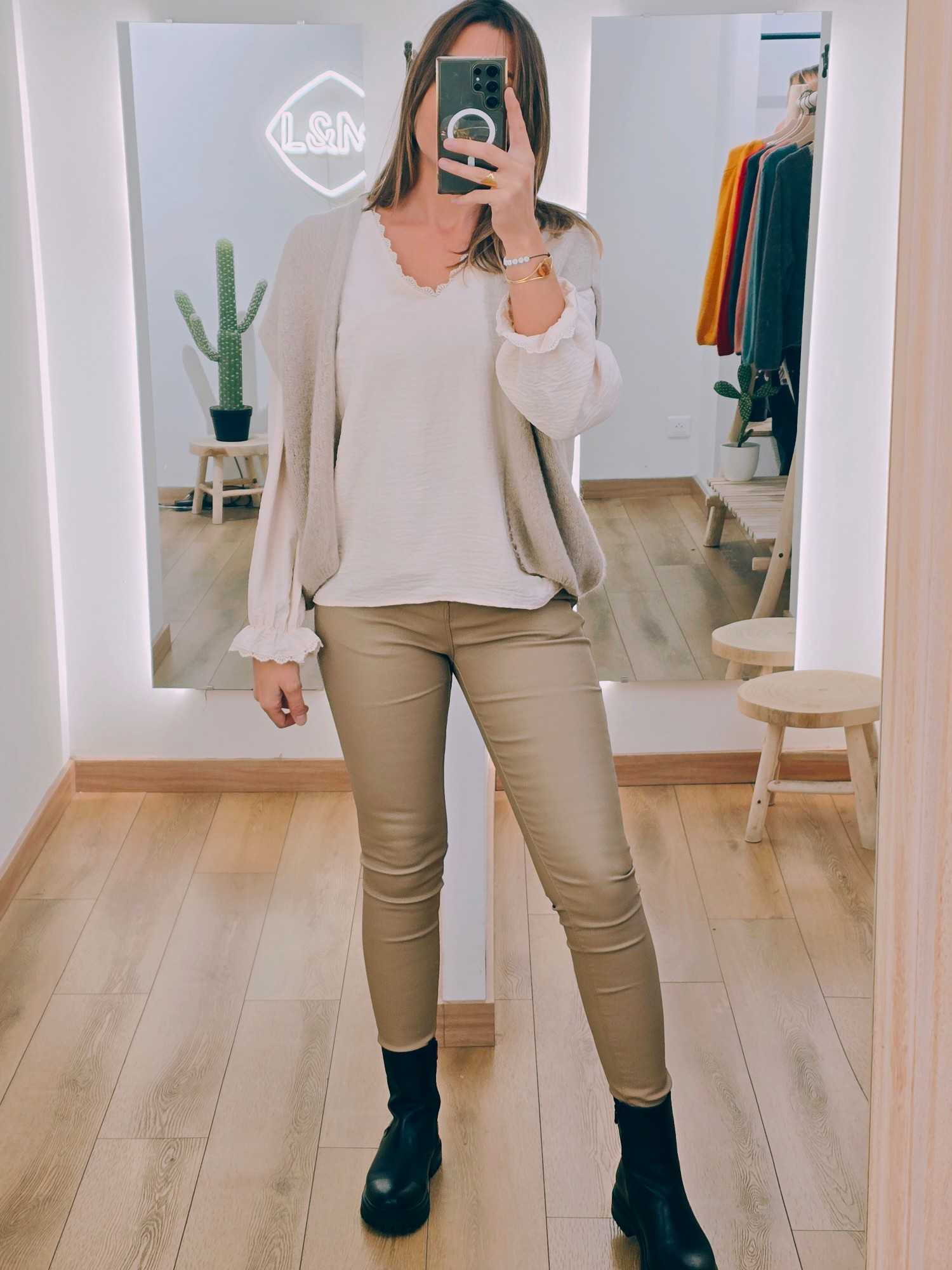 Gilet sans manches fétiche – Image 2